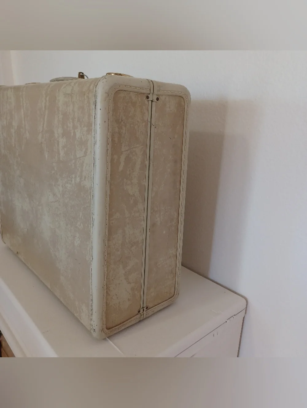 Samsonite Vintage 1950s Cream Marble Streamlite Suitcase Travel Case - 21